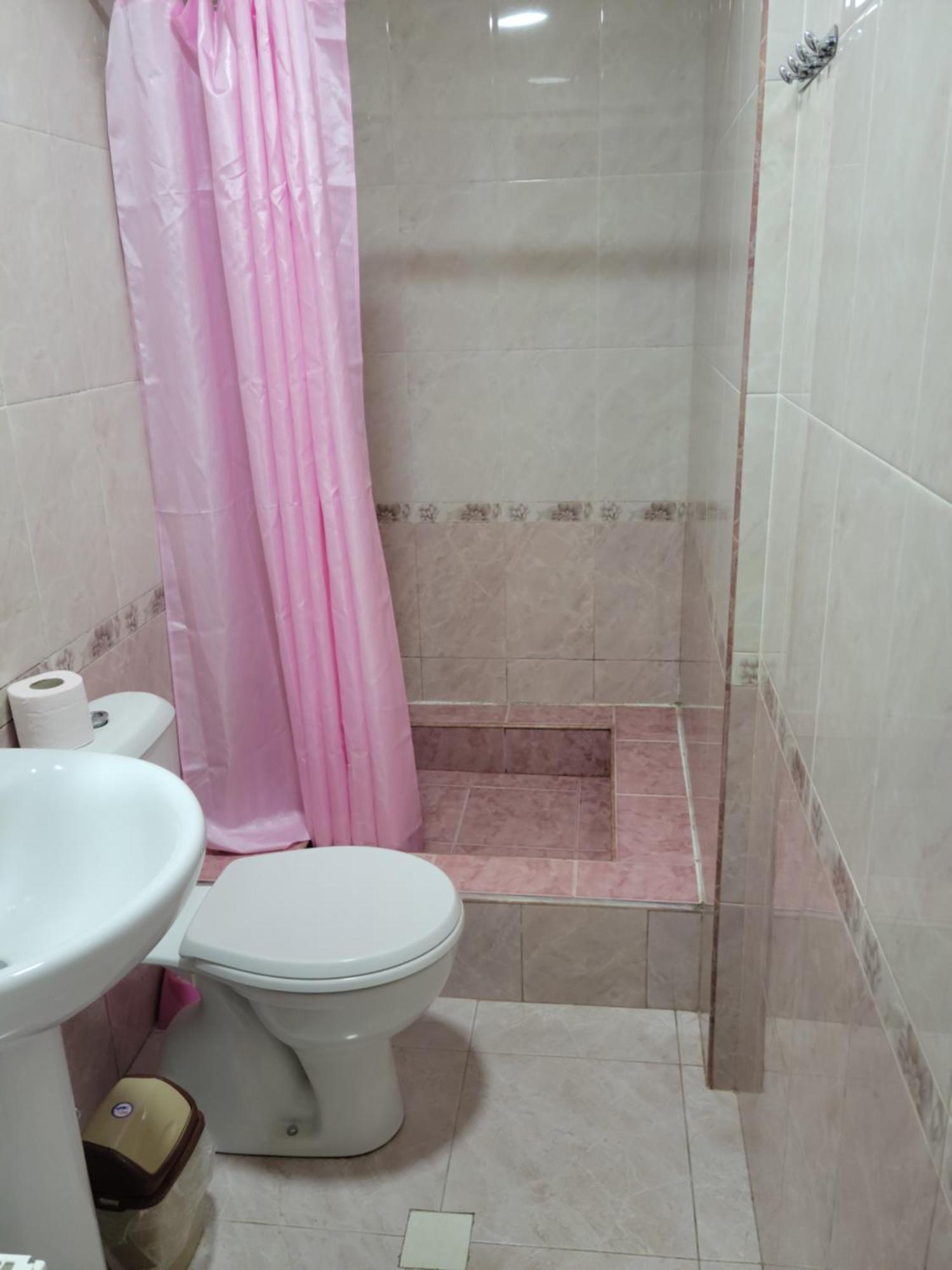 Artush & Raisa B&B Гюмри Екстериор снимка